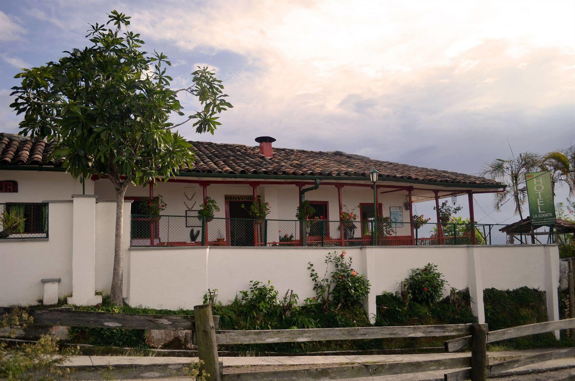 Eco Lodge La Juanita La Linda Exterior photo